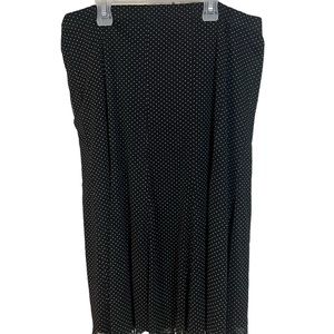 A Laura black and white skirt in size 16
